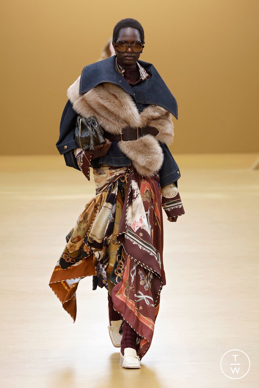 Fashion Week Paris Fall/Winter 2026 look 3 from the Zimmermann collection 女装