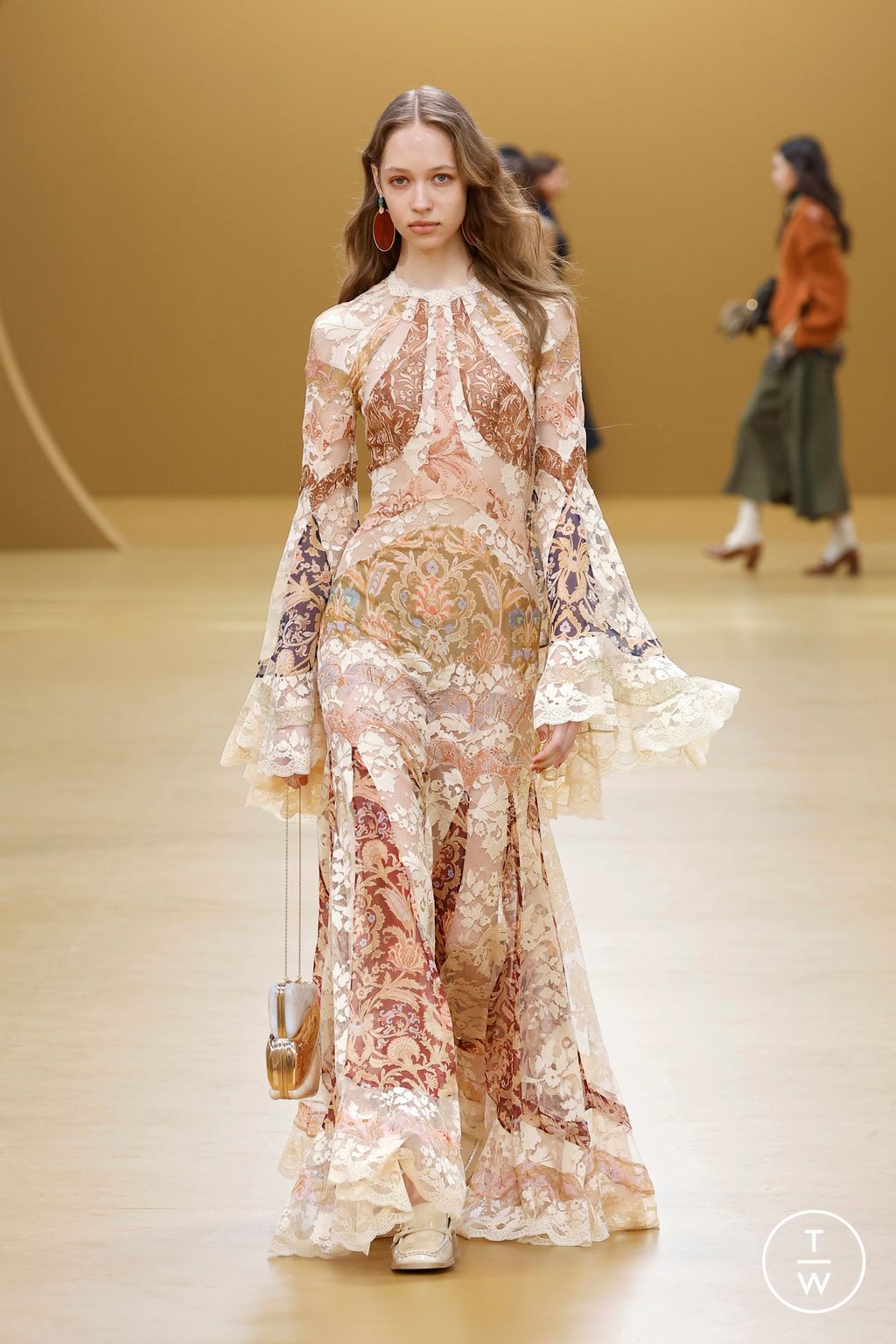 Fashion Week Paris Fall/Winter 2026 look 20 from the Zimmermann collection womenswear