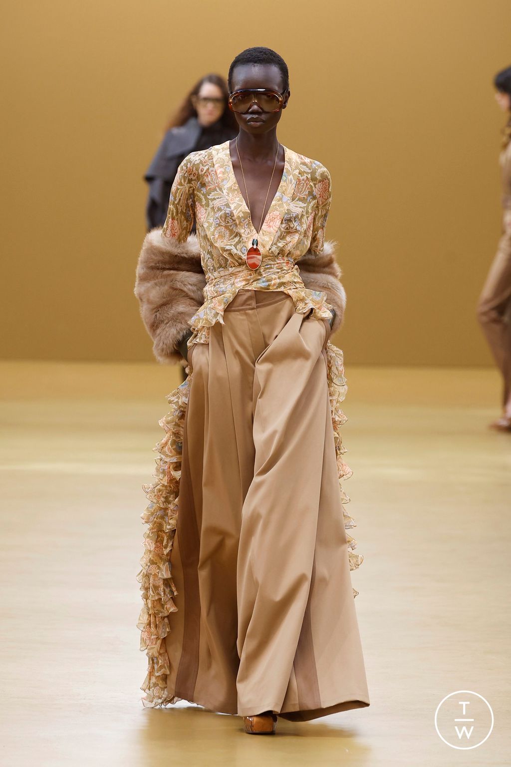 Fashion Week Paris Fall/Winter 2026 look 21 from the Zimmermann collection womenswear