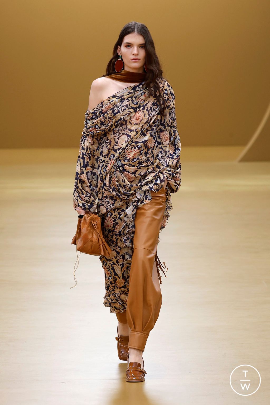 Fashion Week Paris Fall/Winter 2026 look 23 from the Zimmermann collection 女装