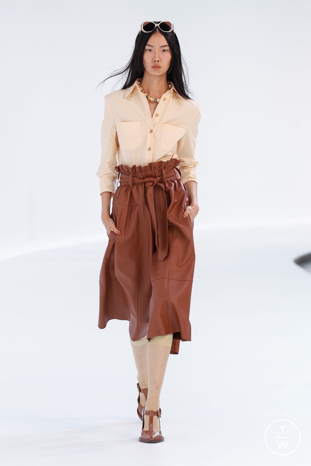 Fashion Week Paris Spring/Summer 2024 look 6 from the Zimmermann collection 女装