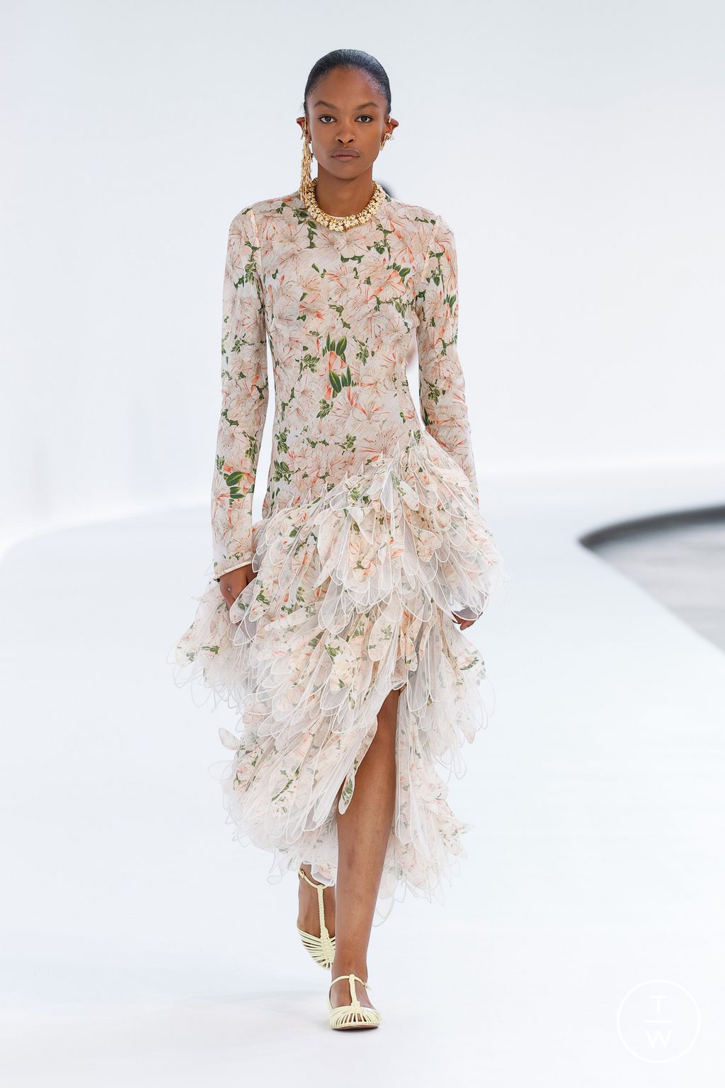 Fashion Week Paris Spring/Summer 2024 look 13 from the Zimmermann collection womenswear