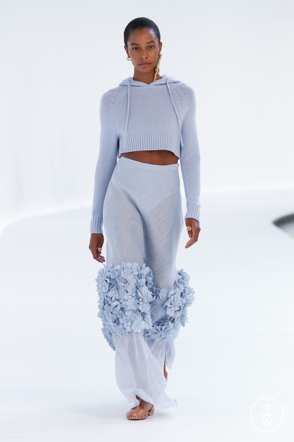 Fashion Week Paris Spring/Summer 2024 look 18 from the Zimmermann collection 女装