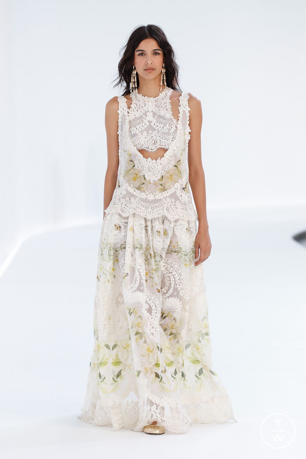 Fashion Week Paris Spring/Summer 2024 look 27 from the Zimmermann collection womenswear