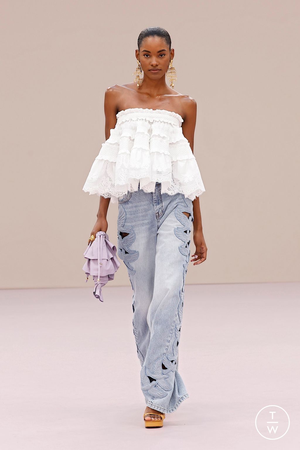 Fashion Week Paris Spring/Summer 2026 look 15 from the Zimmermann collection womenswear