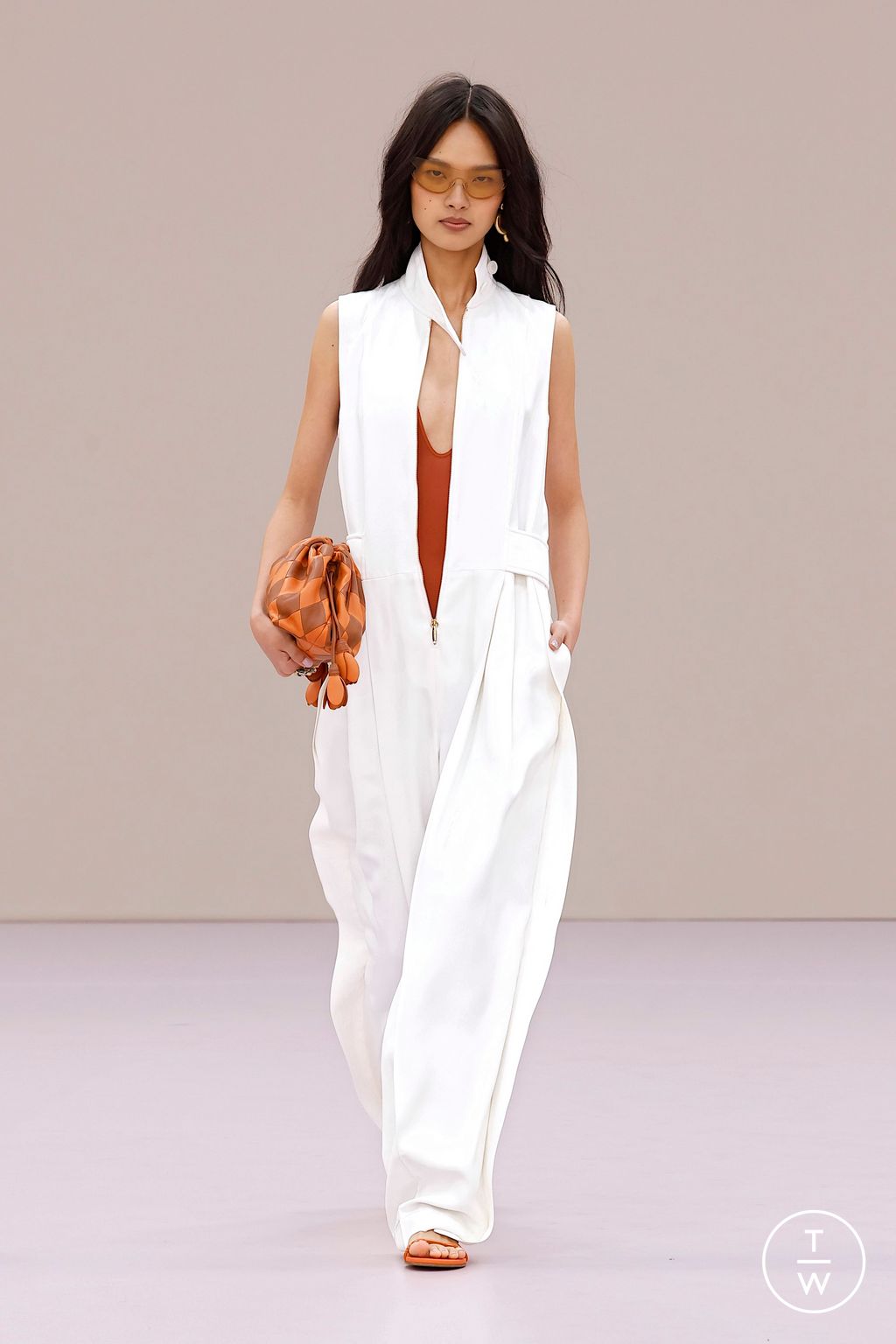 Fashion Week Paris Spring/Summer 2026 look 23 from the Zimmermann collection womenswear