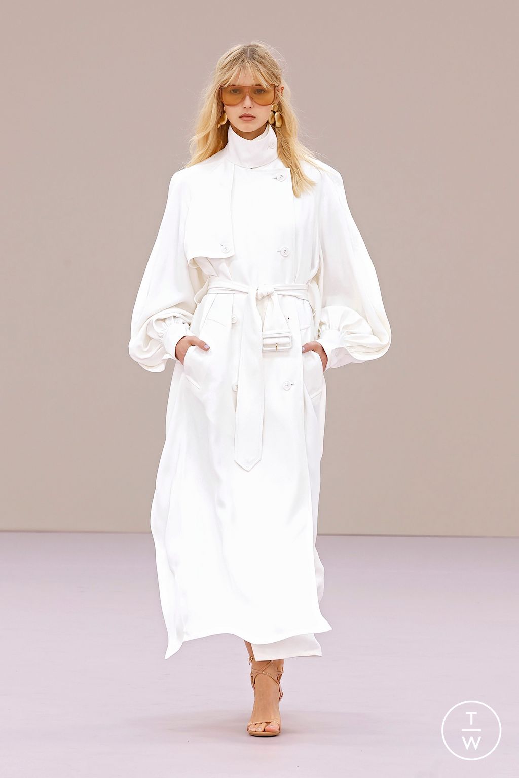 Fashion Week Paris Spring/Summer 2026 look 32 from the Zimmermann collection womenswear