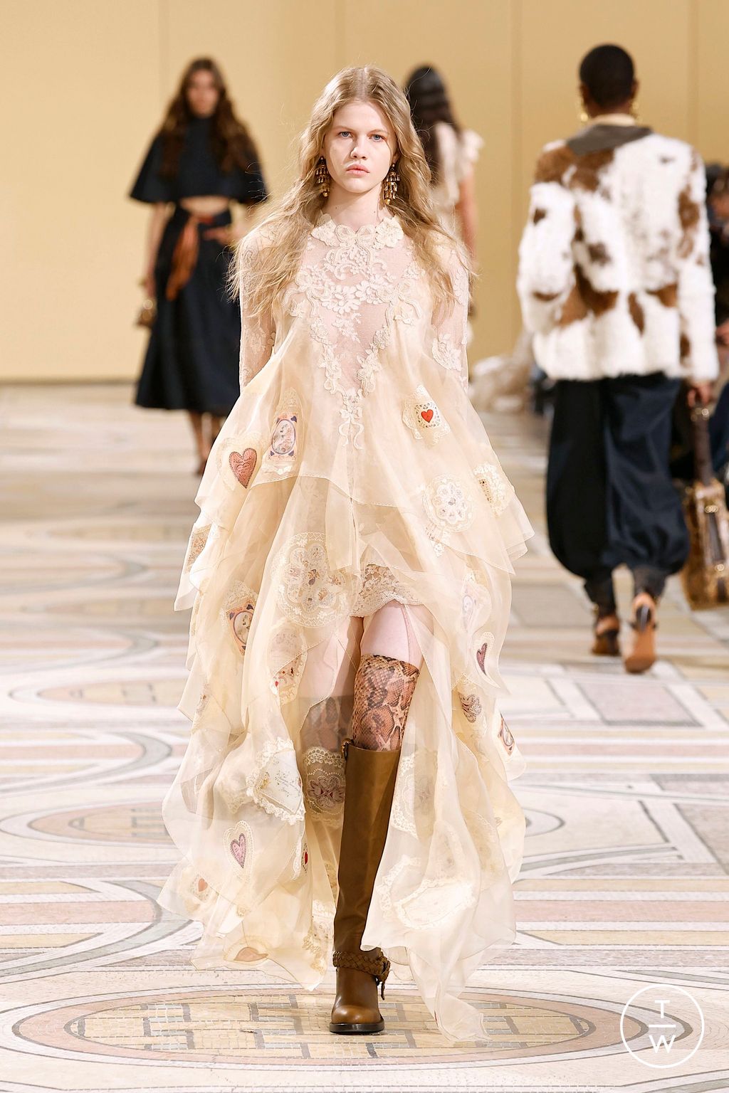 Fashion Week Paris Fall/Winter 2025 look 12 from the Zimmermann collection womenswear