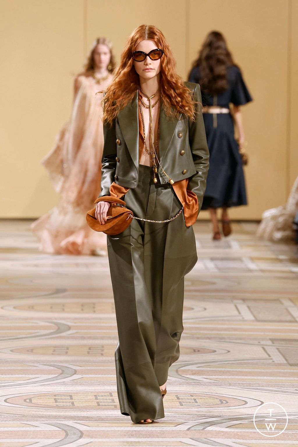 Fashion Week Paris Fall/Winter 2025 look 16 from the Zimmermann collection 女装