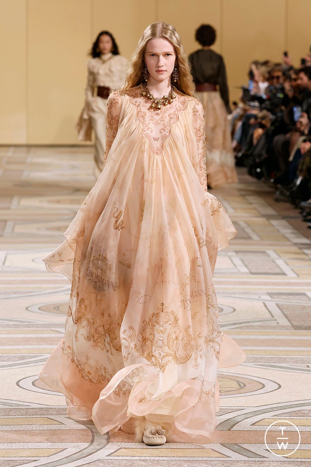 Fashion Week Paris Fall/Winter 2025 look 17 from the Zimmermann collection womenswear