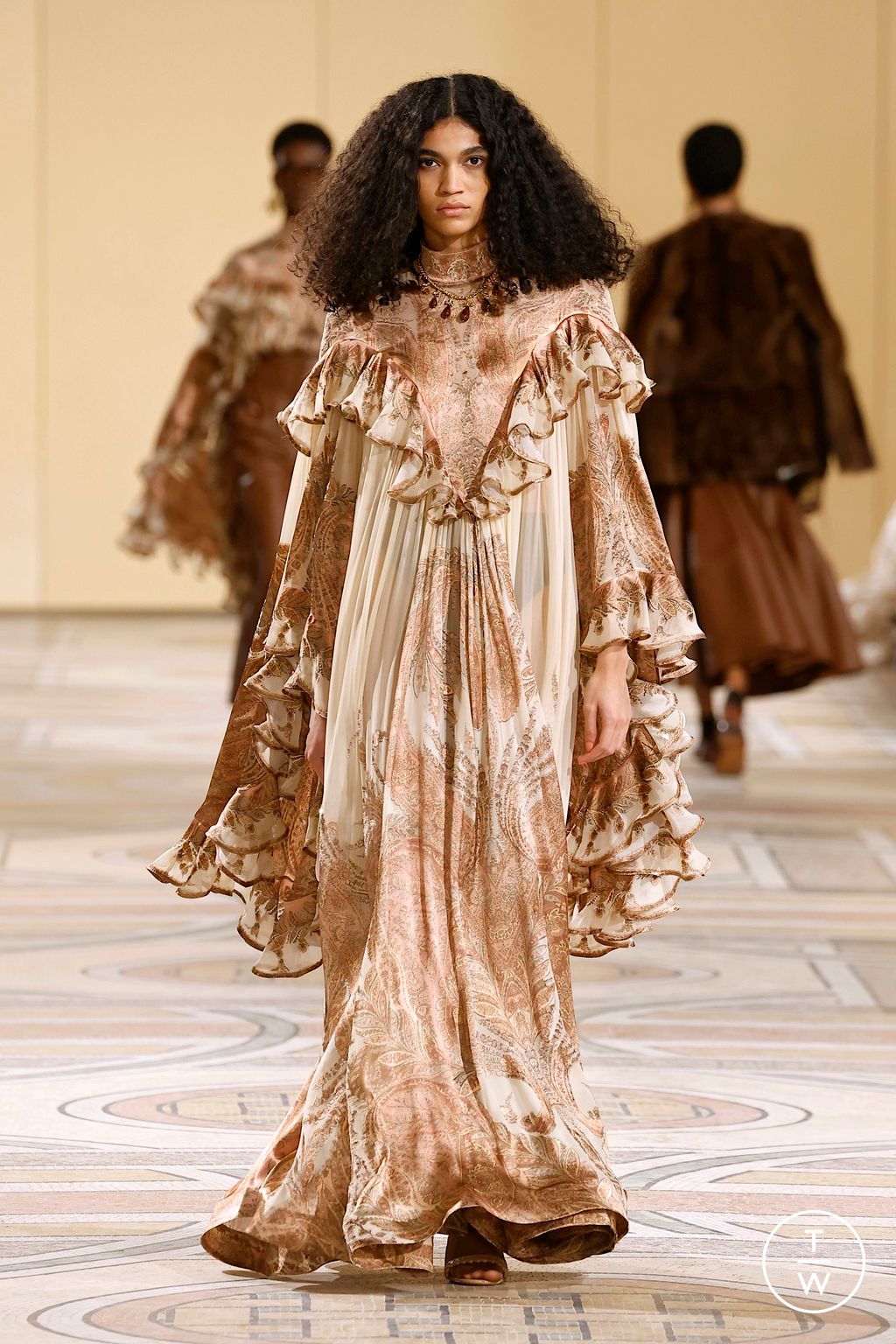 Fashion Week Paris Fall/Winter 2025 look 24 from the Zimmermann collection 女装