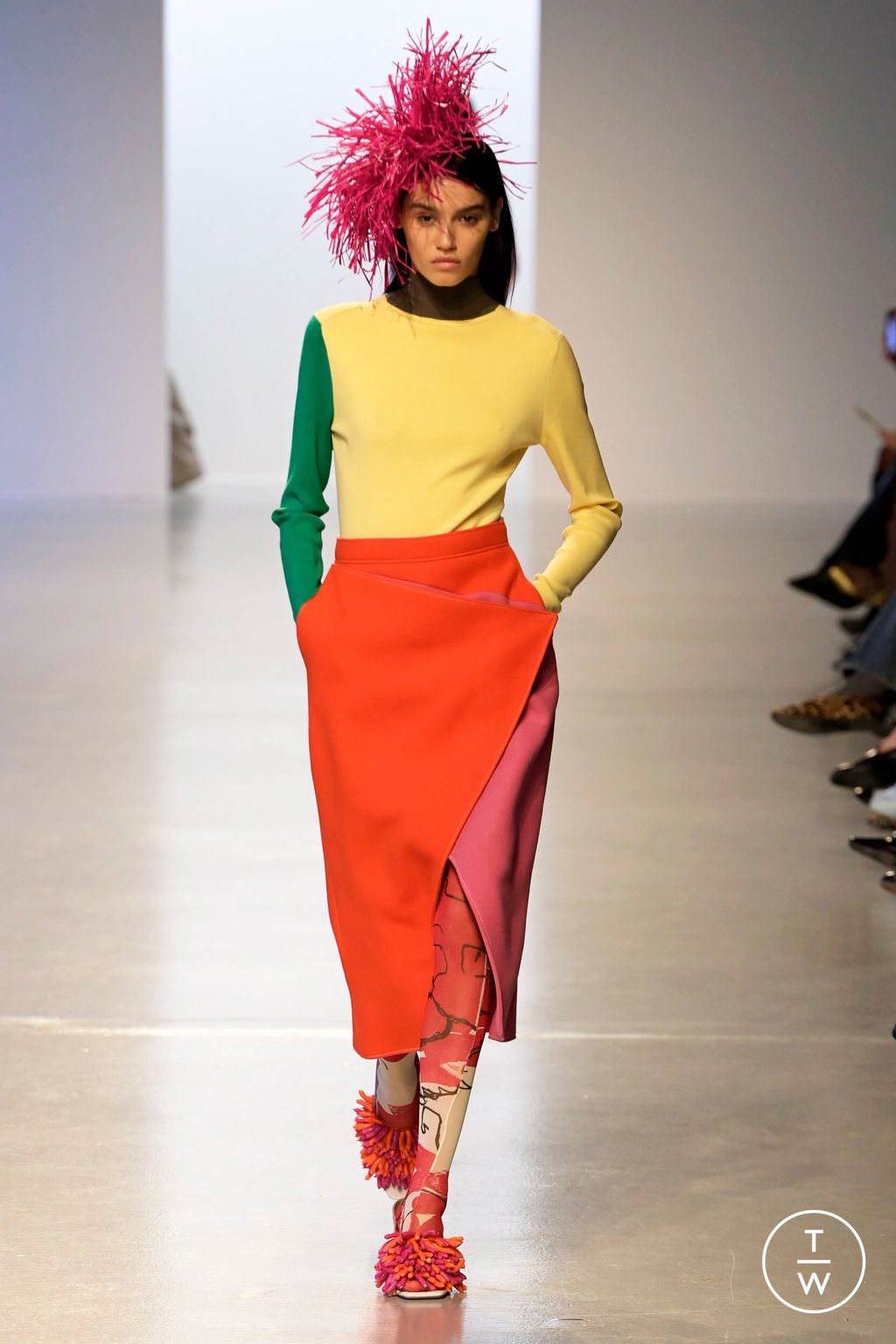 Fashion Week Paris Fall/Winter 2024 look 20 de la collection Zomer womenswear