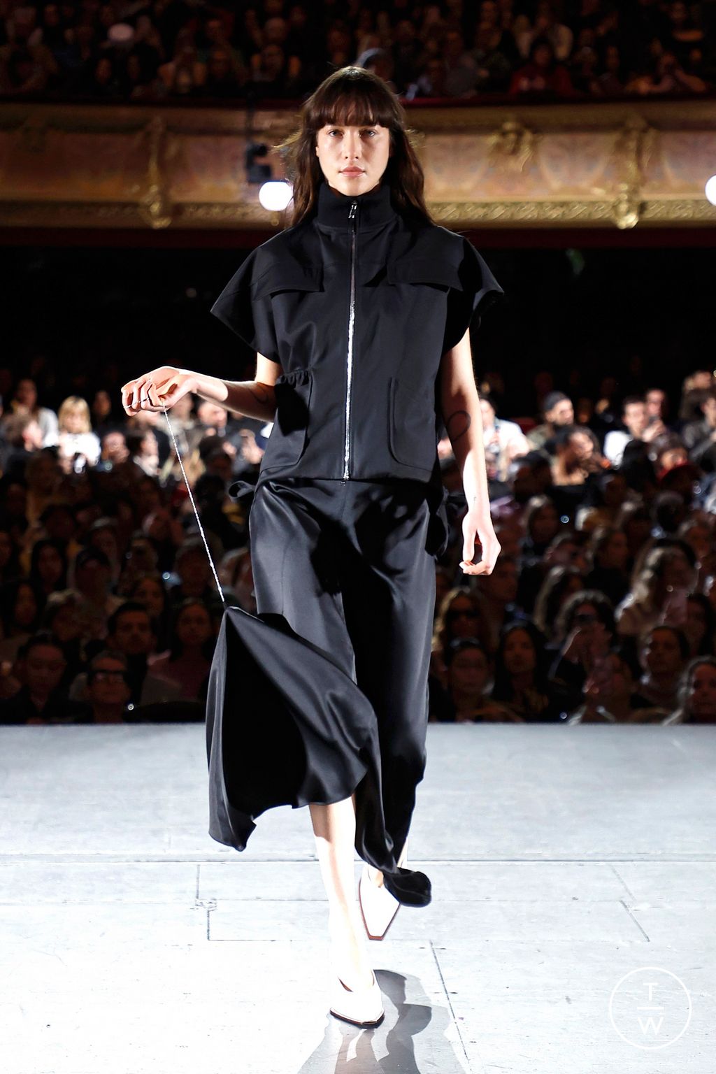 Fashion Week Paris Fall/Winter 2026 look 15 de la collection Zomer womenswear