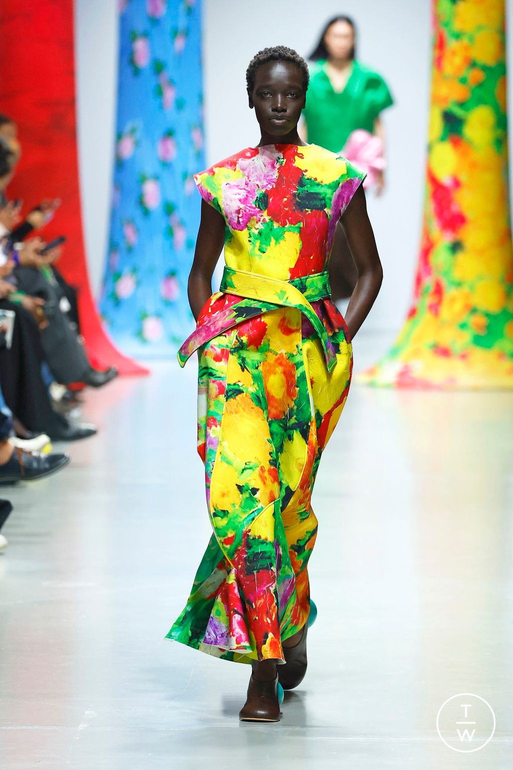 Fashion Week Paris Spring/Summer 2025 look 1 de la collection Zomer womenswear