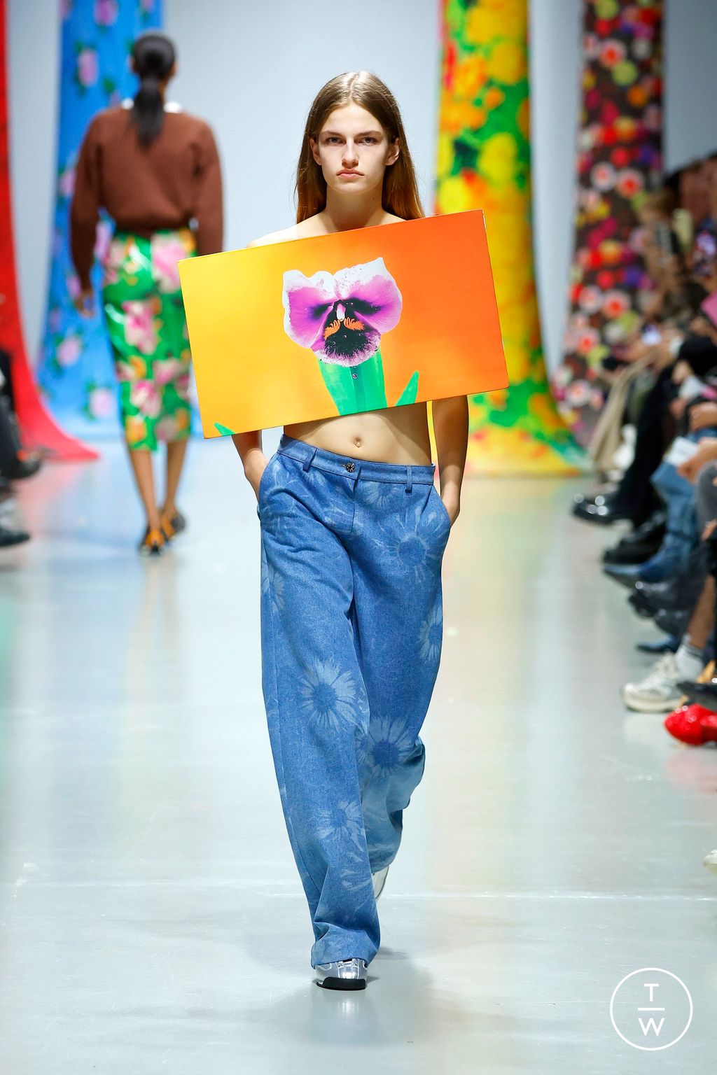 Fashion Week Paris Spring/Summer 2025 look 13 from the Zomer collection 女装