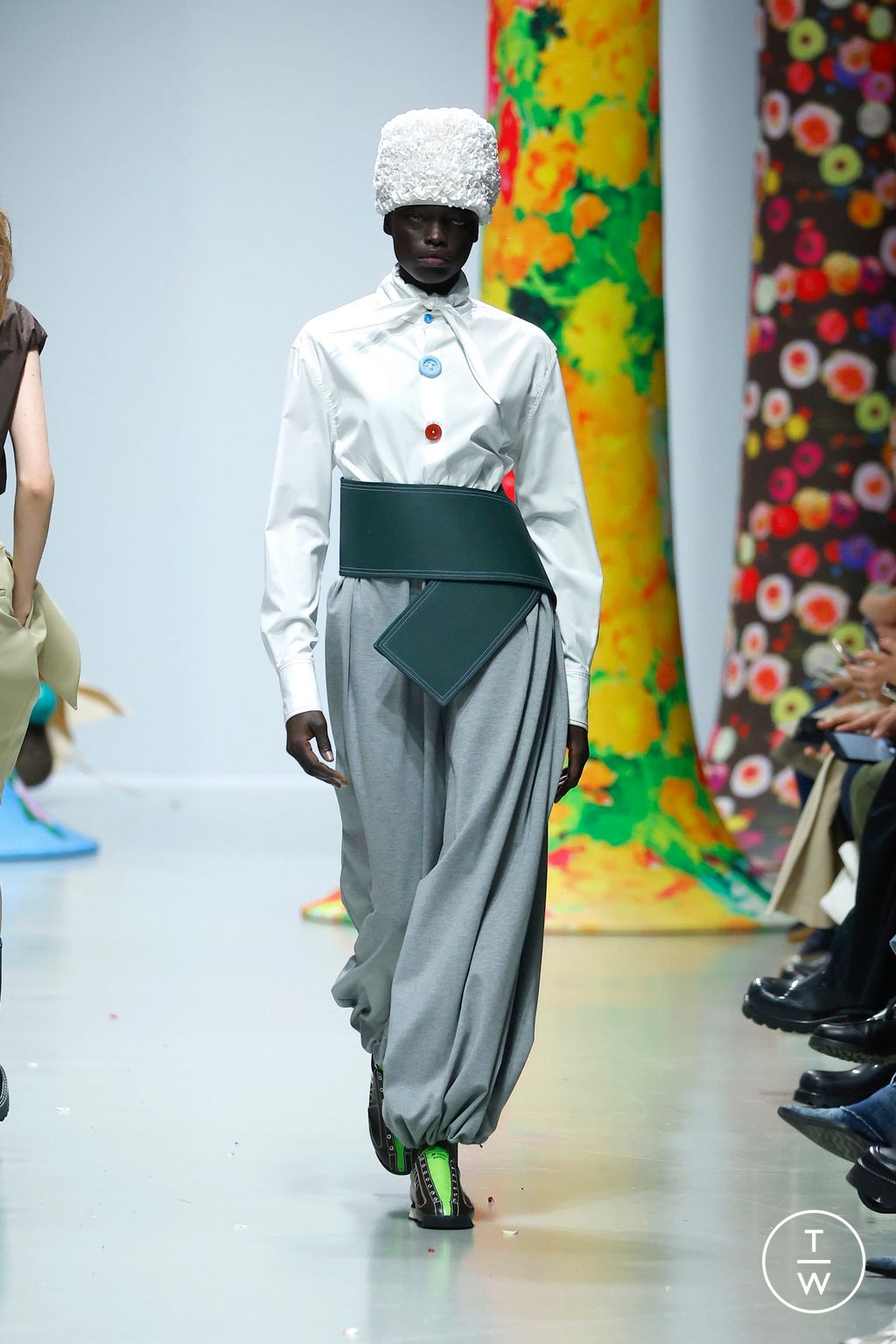 Fashion Week Paris Spring/Summer 2025 look 23 de la collection Zomer womenswear