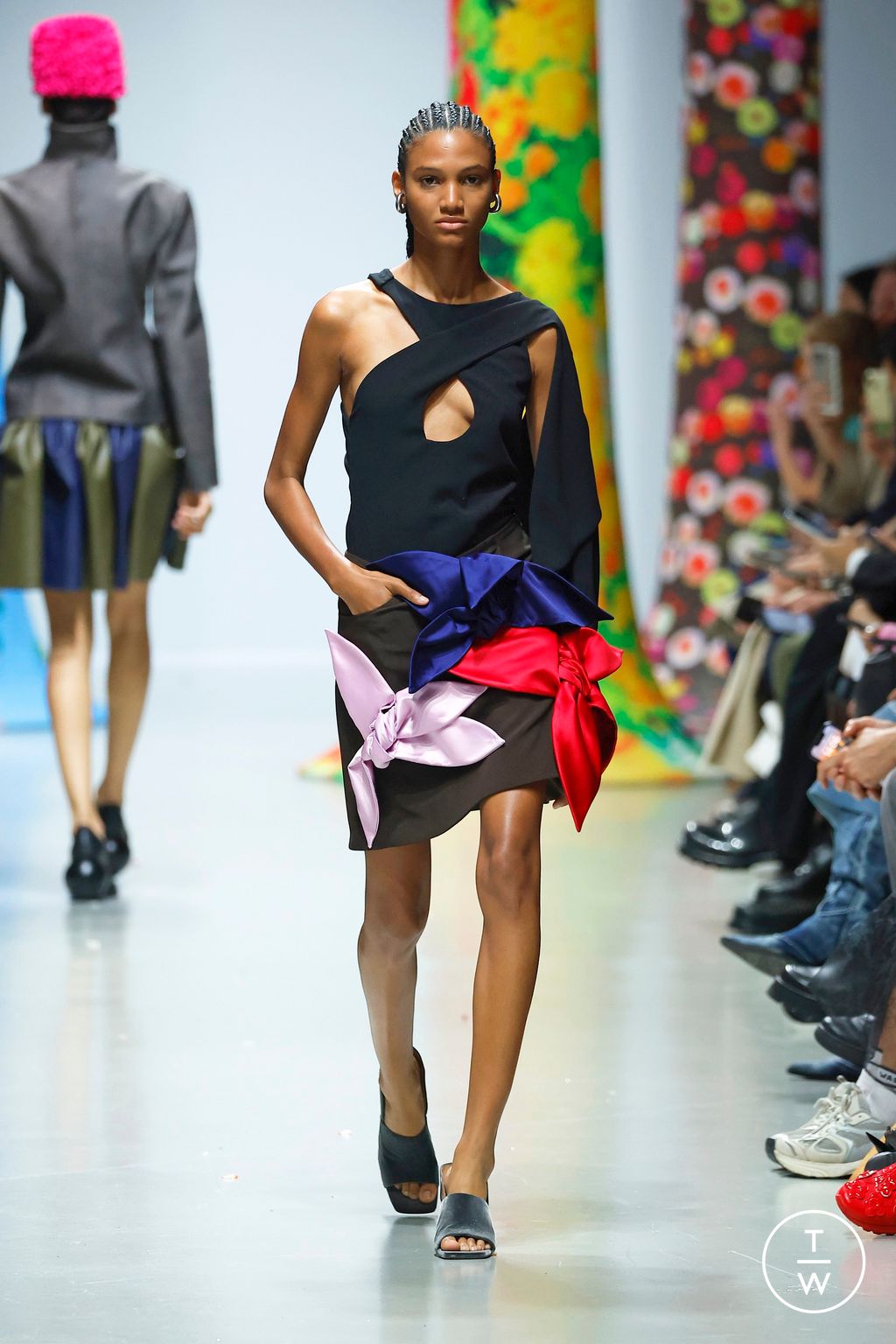 Fashion Week Paris Spring-Summer 2025 look 28 from the Zomer collection 女装