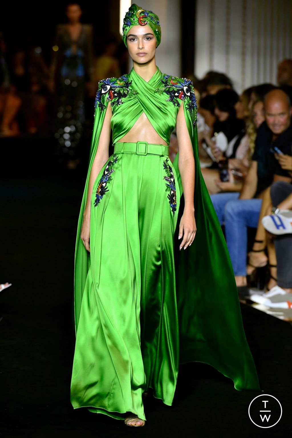 Fashion Week Paris Fall/Winter 2022 look 15 from the Zuhair Murad collection 高级定制