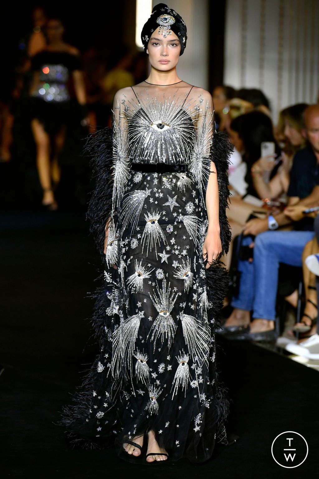Fashion Week Paris Fall/Winter 2022 look 28 from the Zuhair Murad collection couture