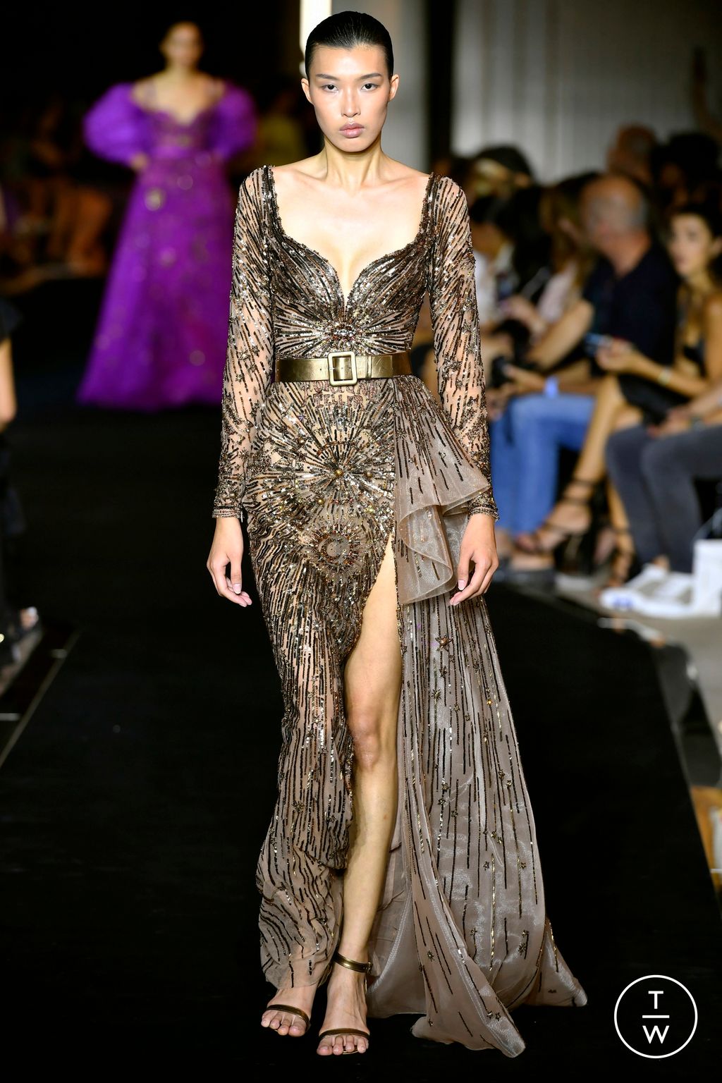 Fashion Week Paris Fall/Winter 2022 look 41 from the Zuhair Murad collection couture