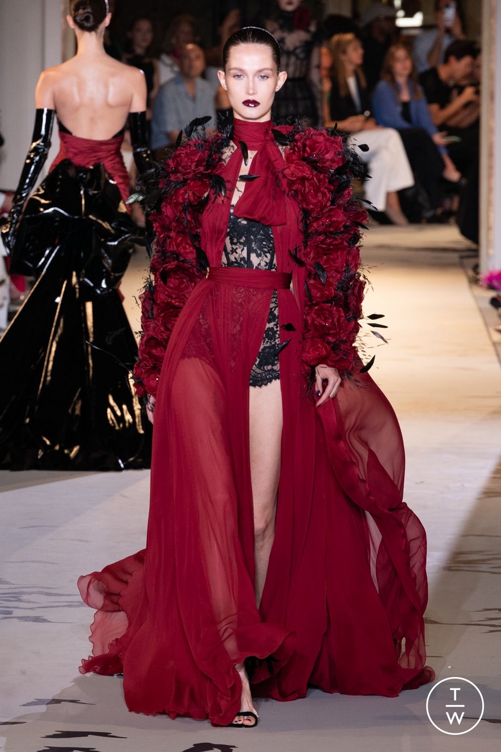 Fashion Week Paris Fall/Winter 2023 look 27 from the Zuhair Murad collection couture