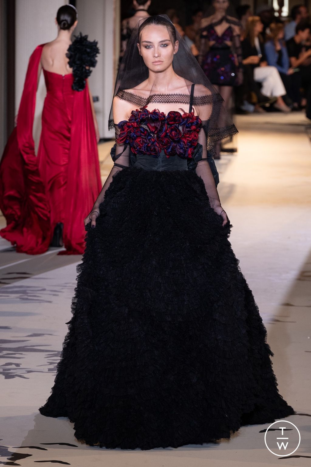 Fashion Week Paris Fall/Winter 2023 look 34 from the Zuhair Murad collection couture