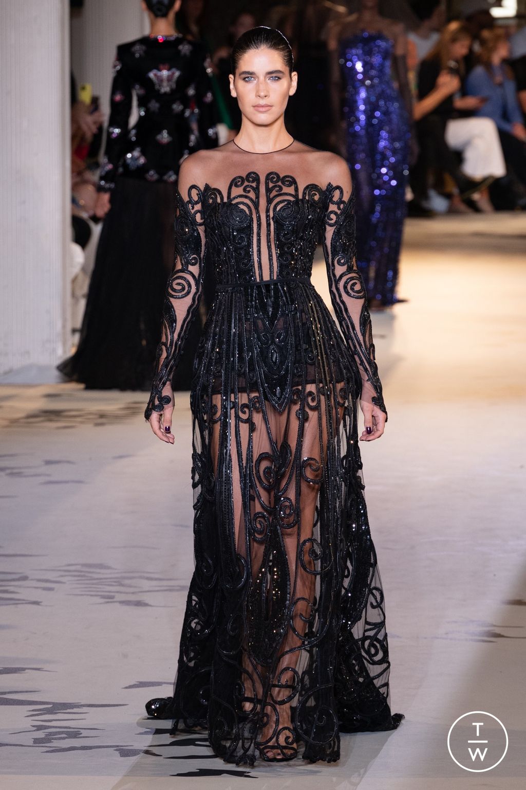 Fashion Week Paris Fall/Winter 2023 look 38 from the Zuhair Murad collection 高级定制