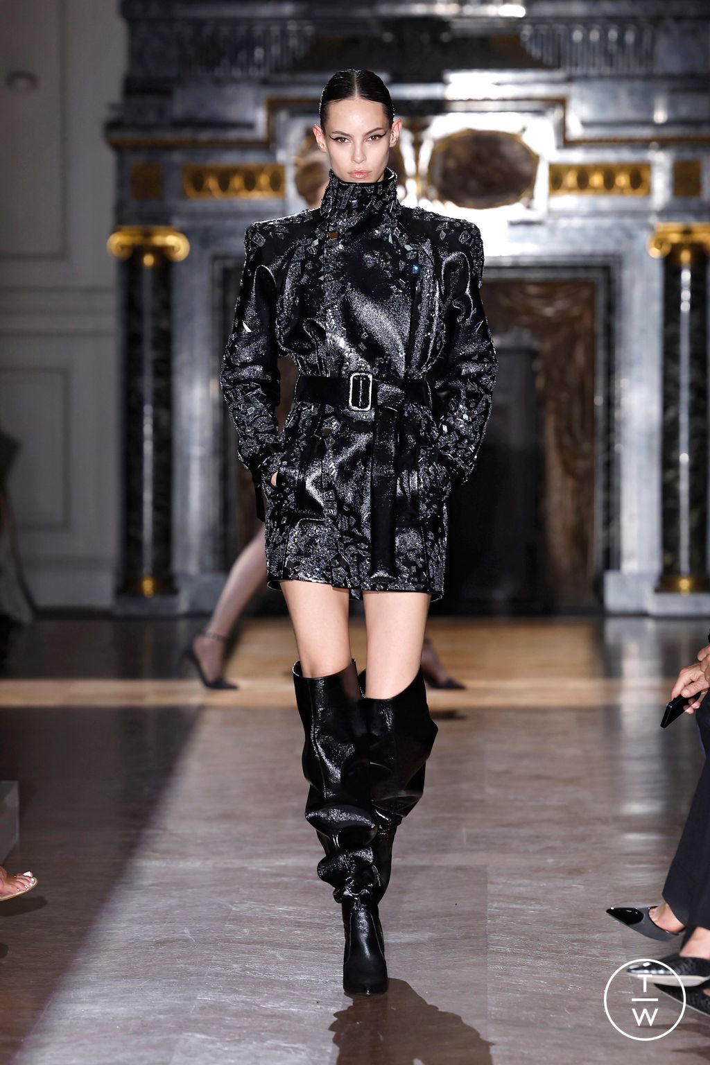 Fashion Week Paris Fall/Winter 2024 look 15 de la collection Zuhair Murad couture