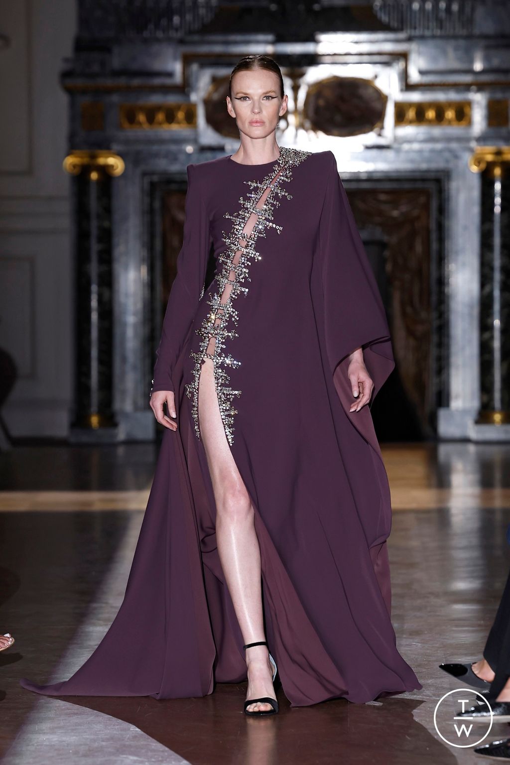 Fashion Week Paris Fall/Winter 2024 look 33 de la collection Zuhair Murad couture