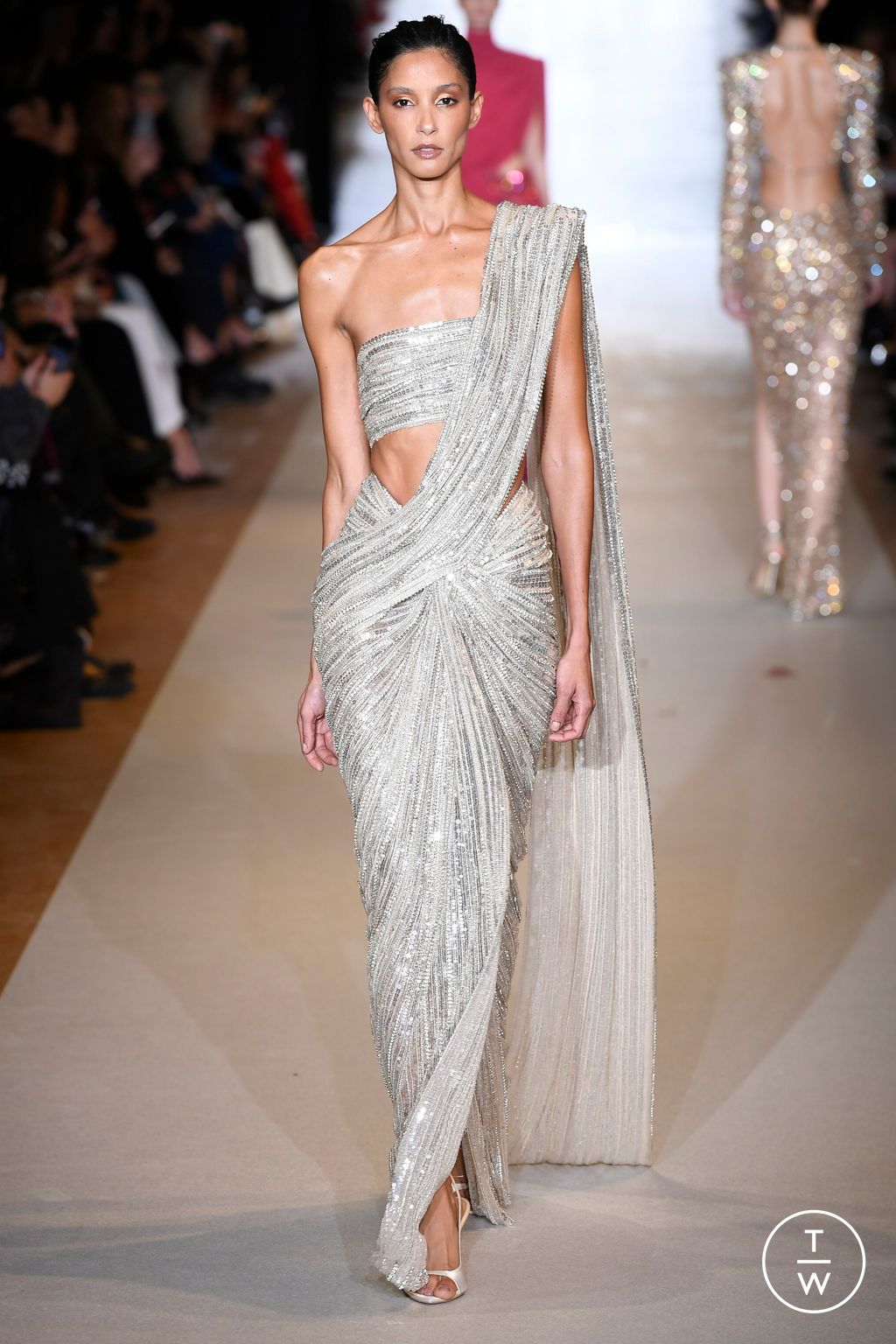 Fashion Week Paris Spring/Summer 2024 look 22 from the Zuhair Murad collection couture