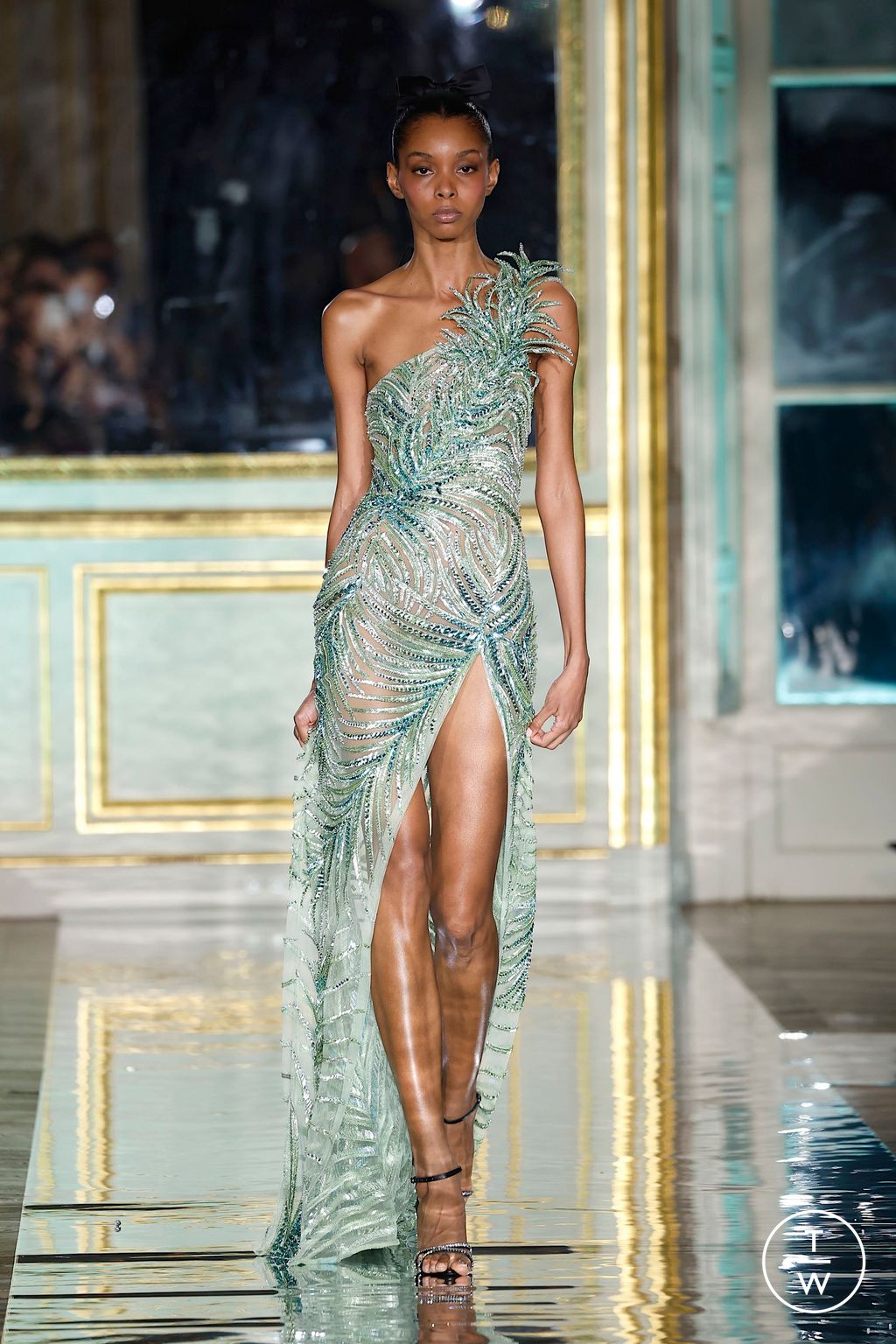 Fashion Week Paris Spring-Summer 2025 look 27 from the Zuhair Murad collection couture
