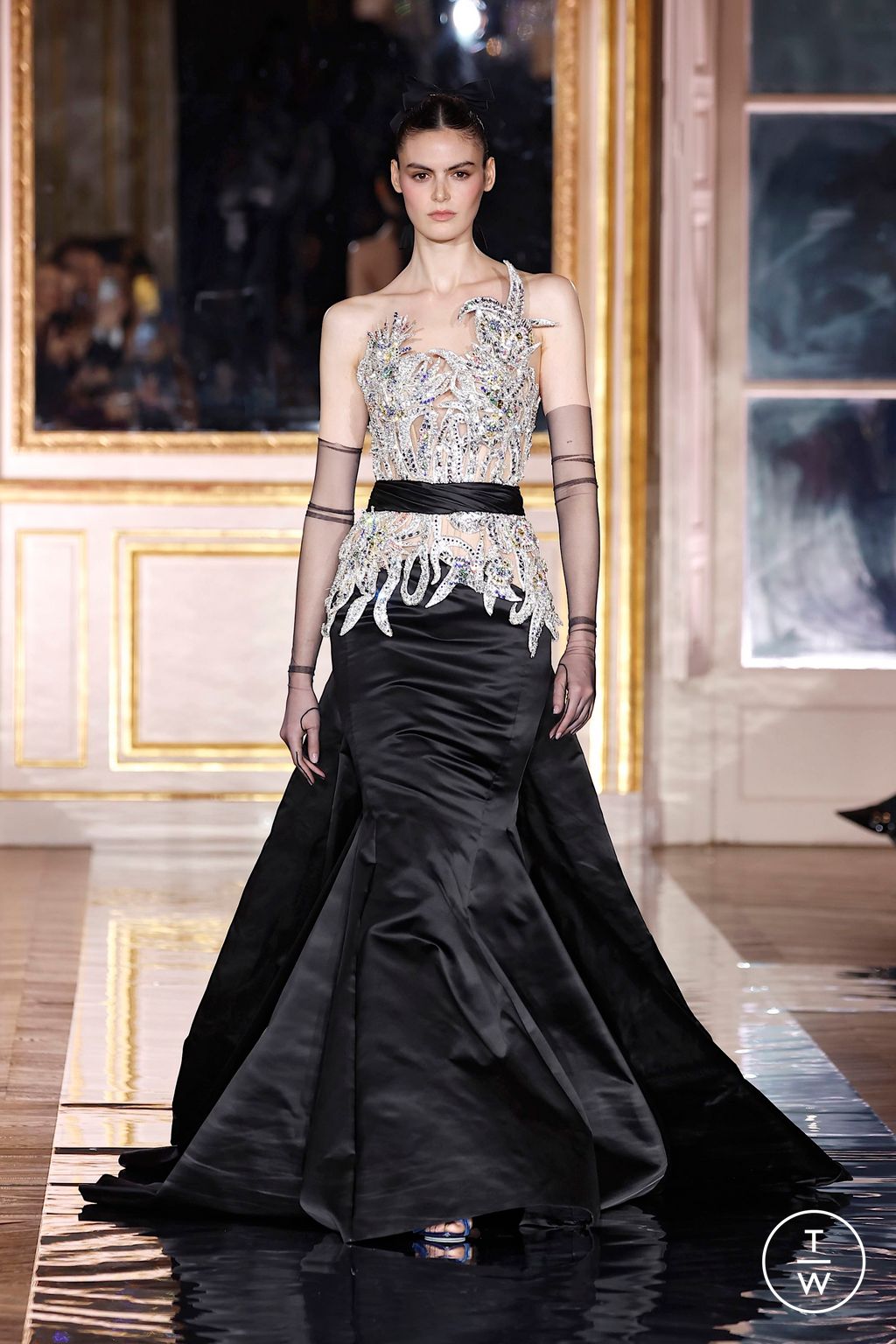 Fashion Week Paris Spring-Summer 2025 look 98 from the Zuhair Murad collection couture