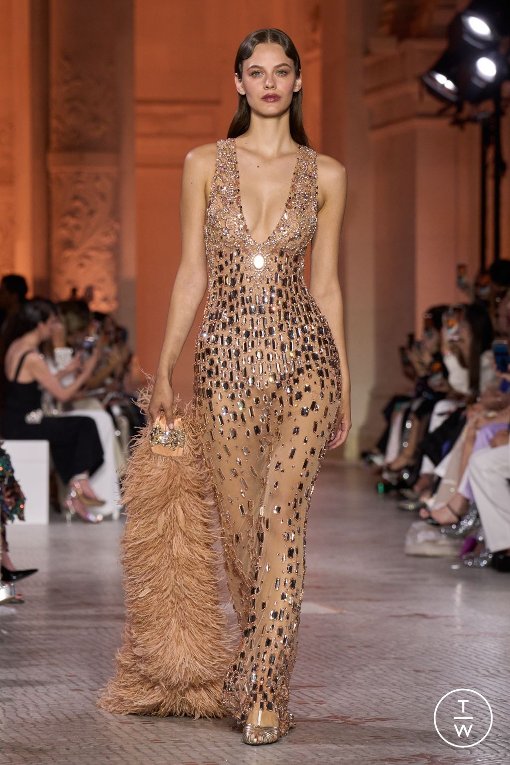 Fashion Week Paris Fall/Winter 2025 look 7 from the Zuhair Murad collection couture