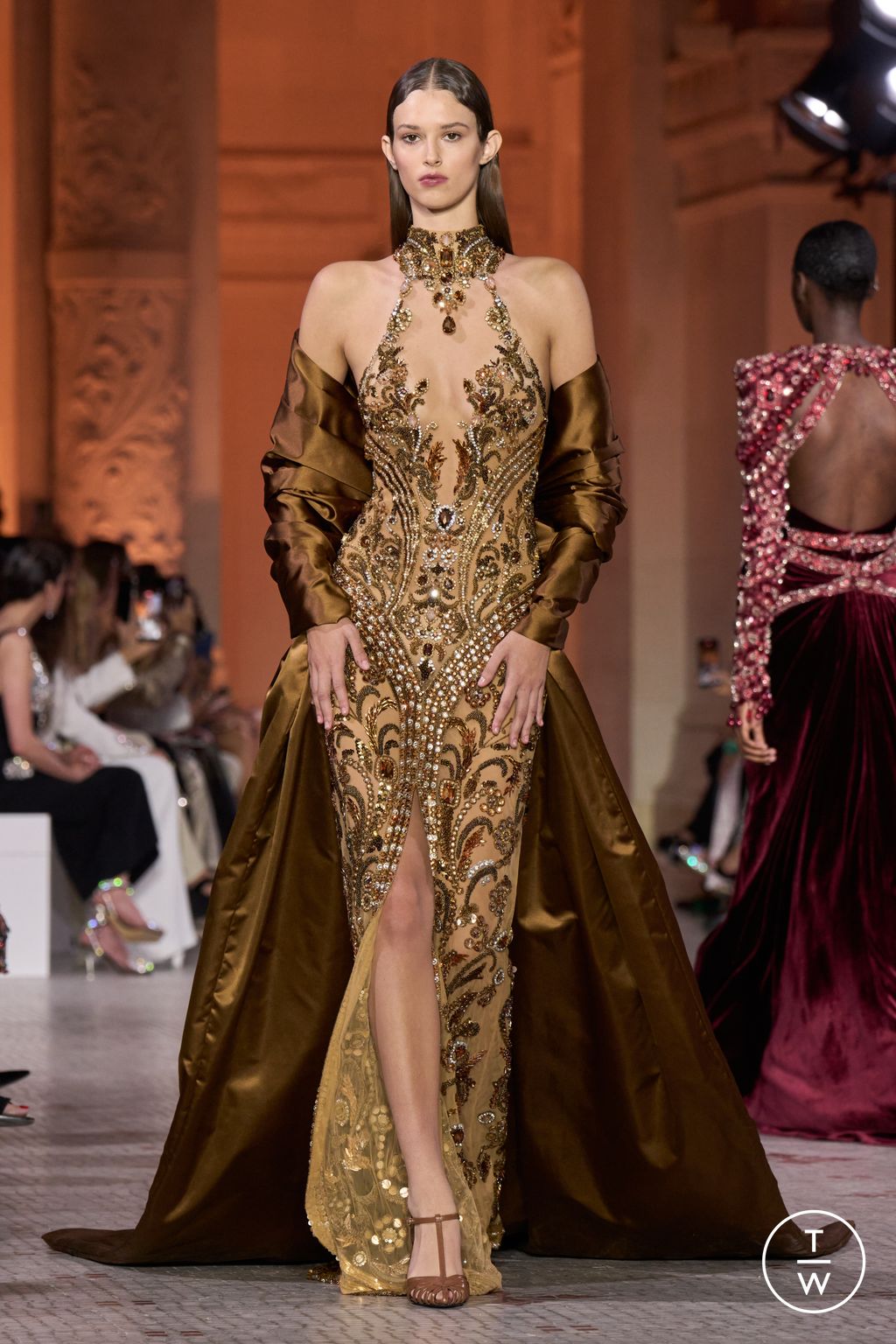 Fashion Week Paris Fall/Winter 2025 look 15 from the Zuhair Murad collection couture