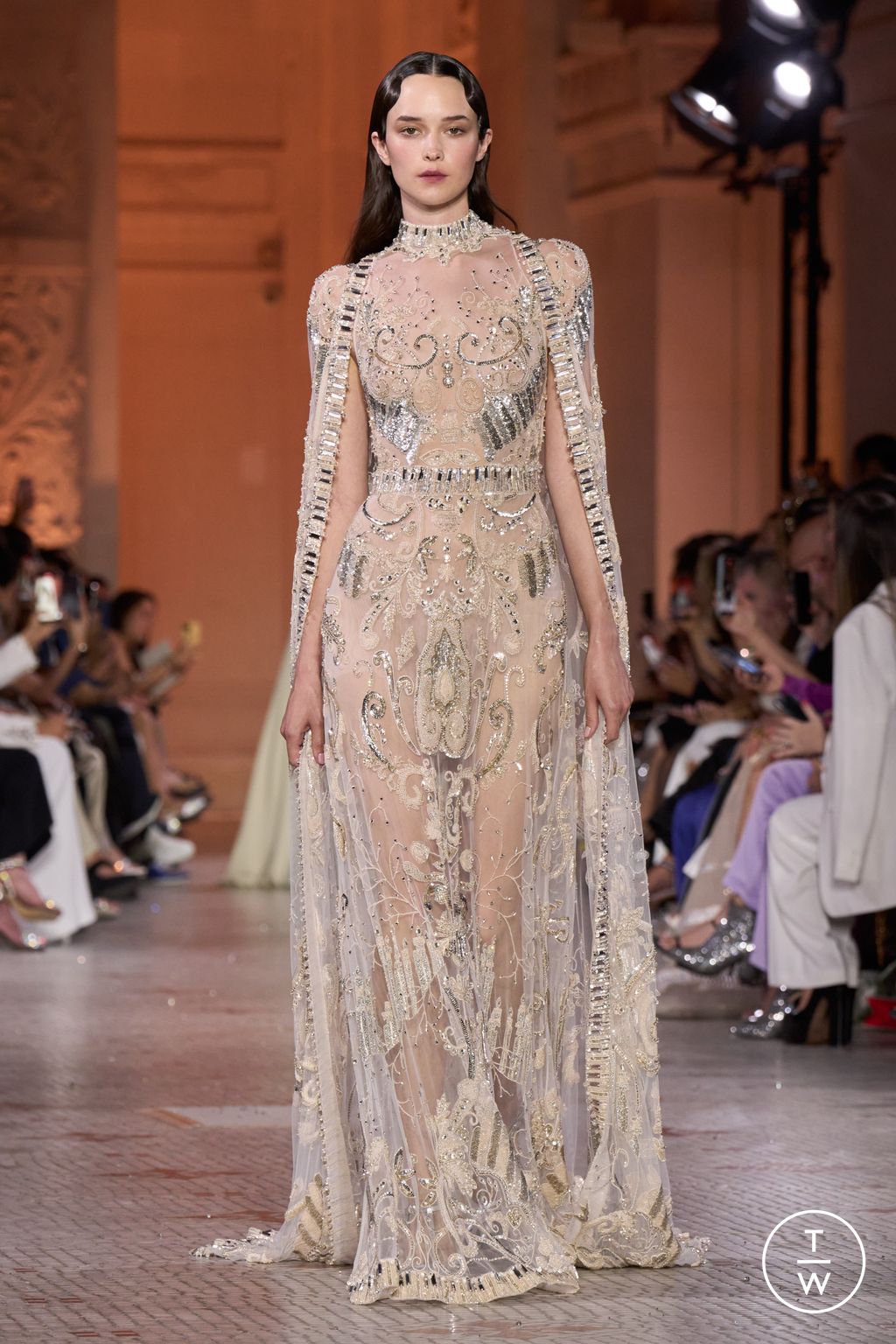 Fashion Week Paris Fall/Winter 2025 look 37 de la collection Zuhair Murad couture