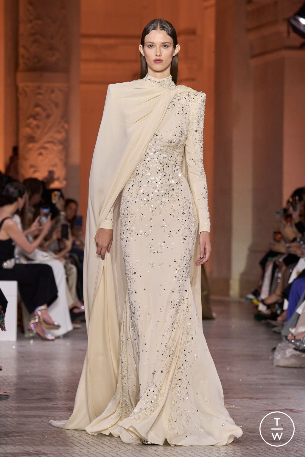 Fashion Week Paris Fall/Winter 2025 look 39 from the Zuhair Murad collection couture