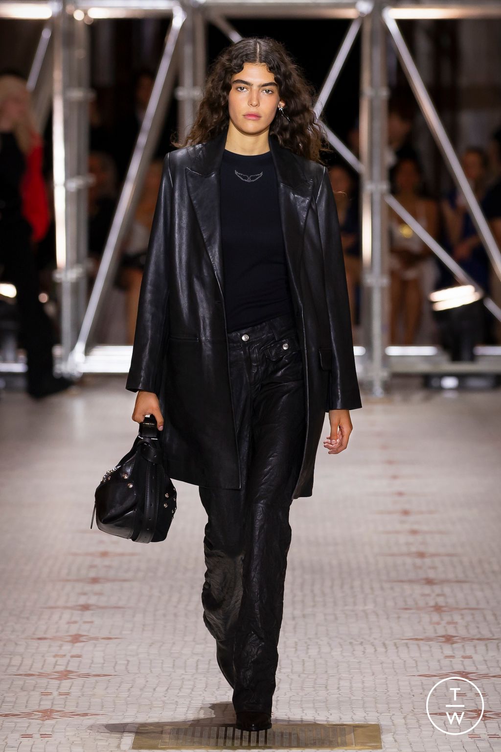 Fashion Week Paris Fall/Winter 2022 look 2 from the Zadig&Voltaire collection womenswear