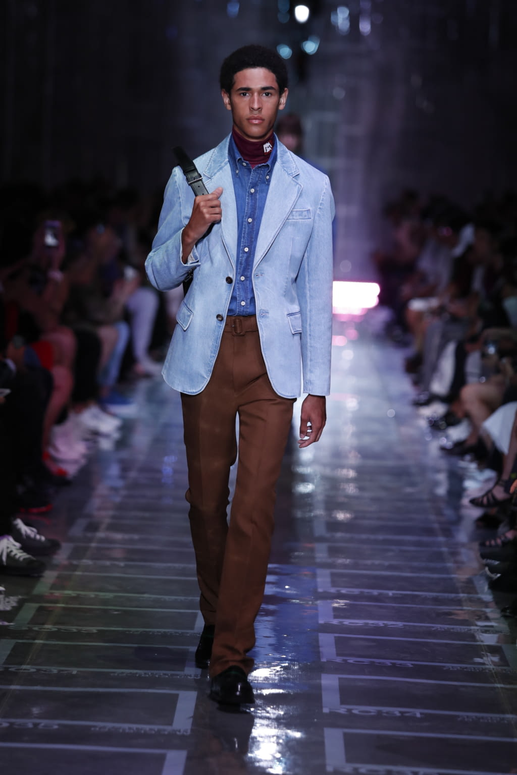Fashion Week Milan Spring/Summer 2019 look 11 from the Prada collection 男装