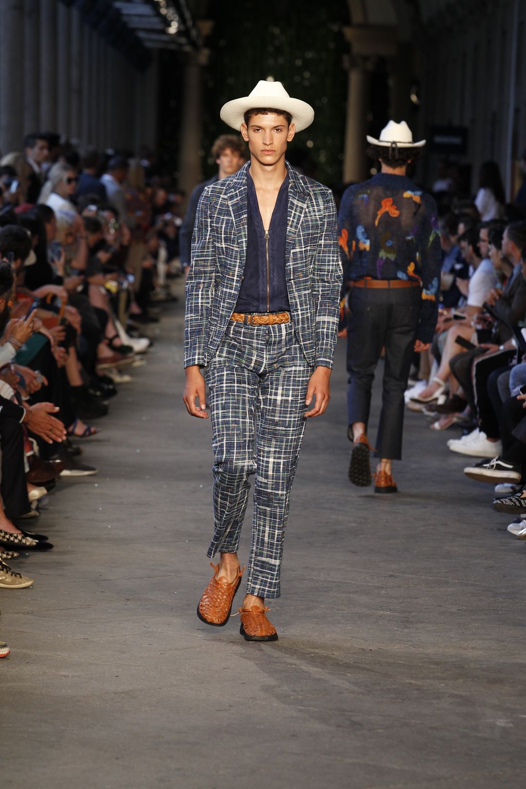 Fashion Week Milan Spring/Summer 2017 look 19 from the Missoni collection menswear