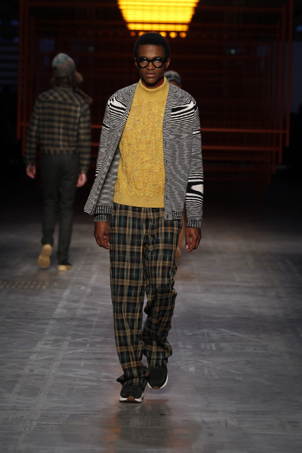 Fashion Week Milan Fall/Winter 2017 look 22 from the Missoni collection menswear