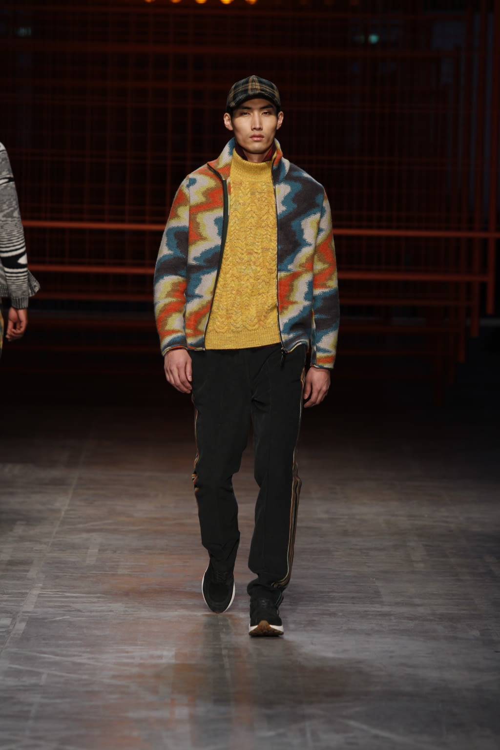 Fashion Week Milan Fall/Winter 2017 look 24 from the Missoni collection menswear