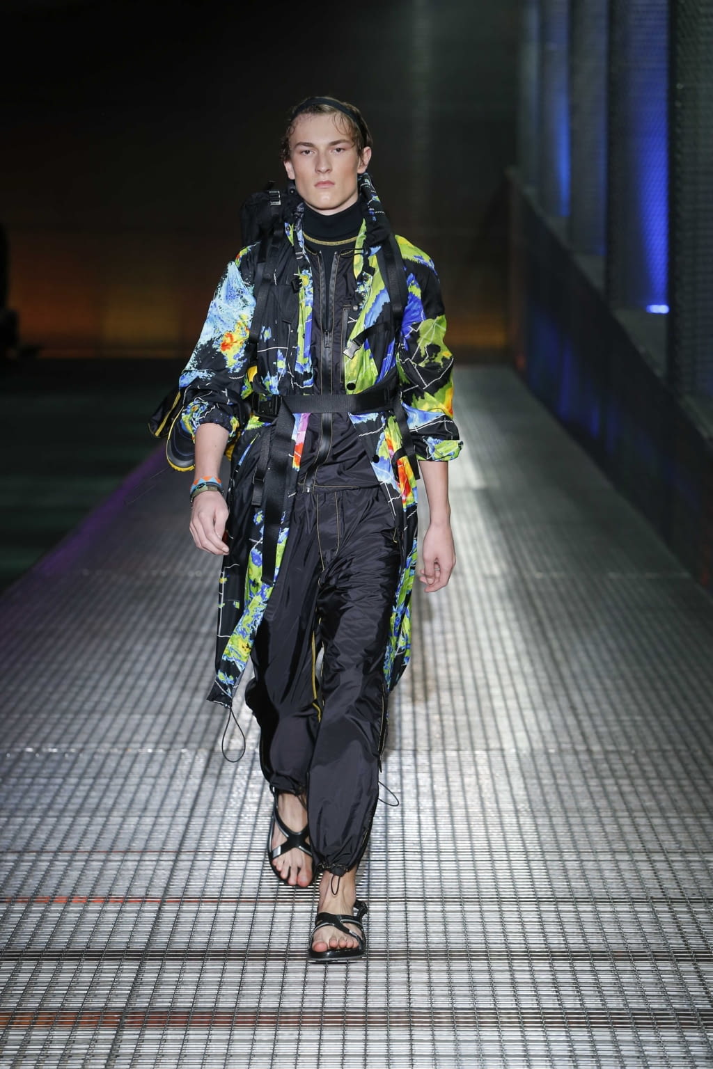 Fashion Week Milan Spring/Summer 2017 look 33 from the Prada collection 男装