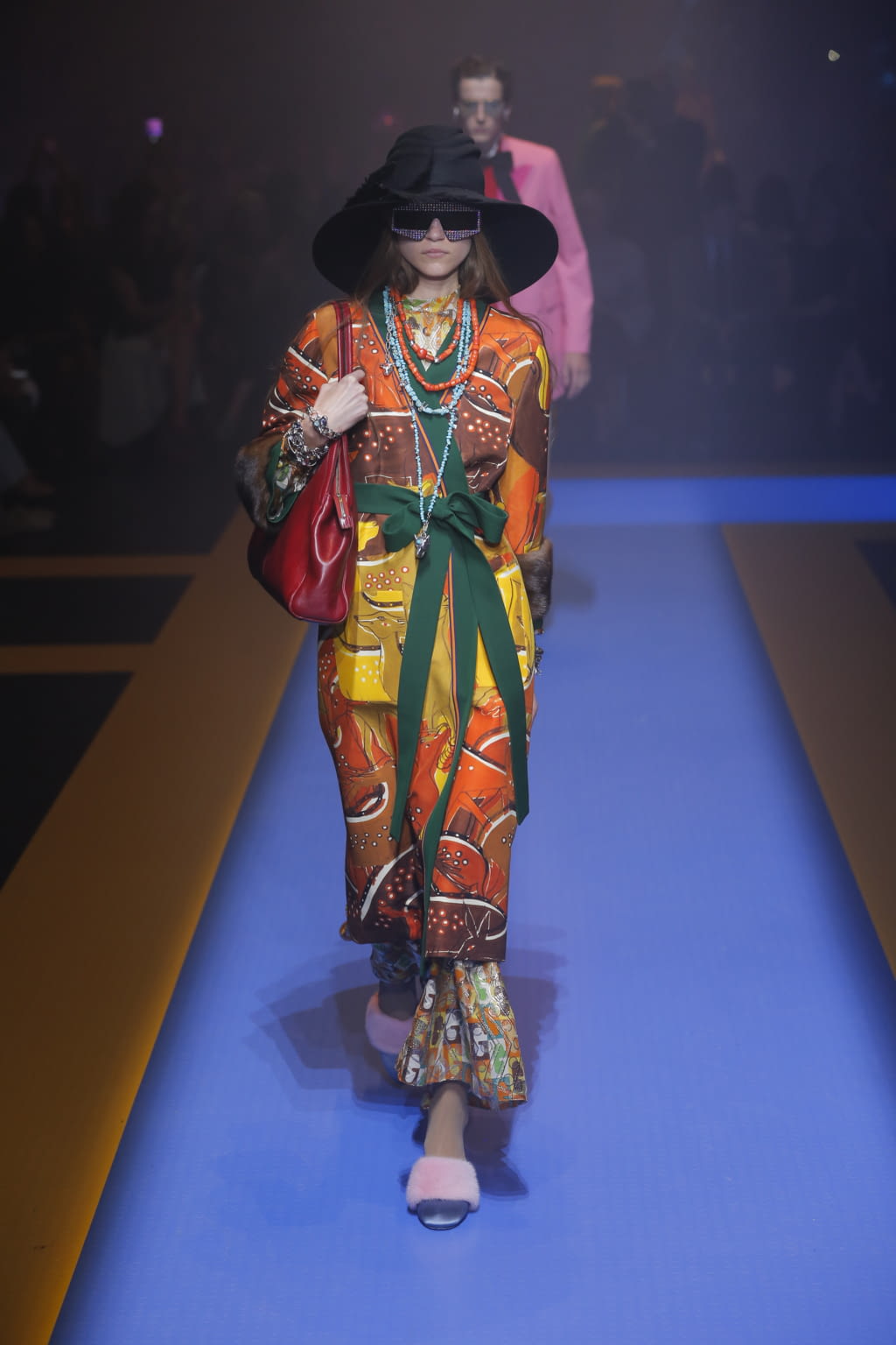 Fashion Week Milan Spring/Summer 2018 look 79 from the Gucci collection 女装
