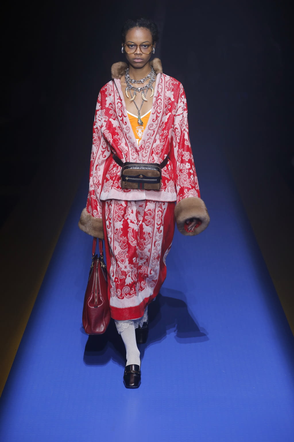 Fashion Week Milan Spring/Summer 2018 look 96 from the Gucci collection womenswear