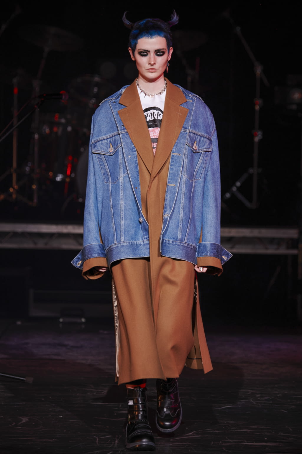 Fashion Week Paris Fall/Winter 2021 look 49 from the Junya Watanabe collection 女装
