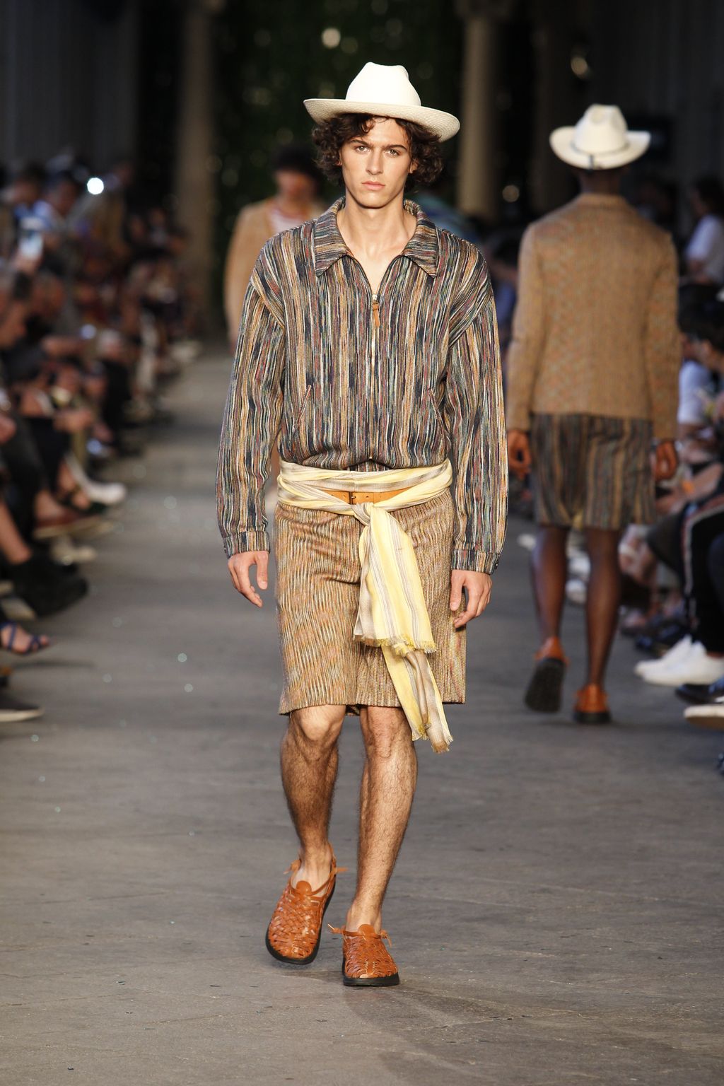 Fashion Week Milan Spring/Summer 2017 look 7 from the Missoni collection 男装