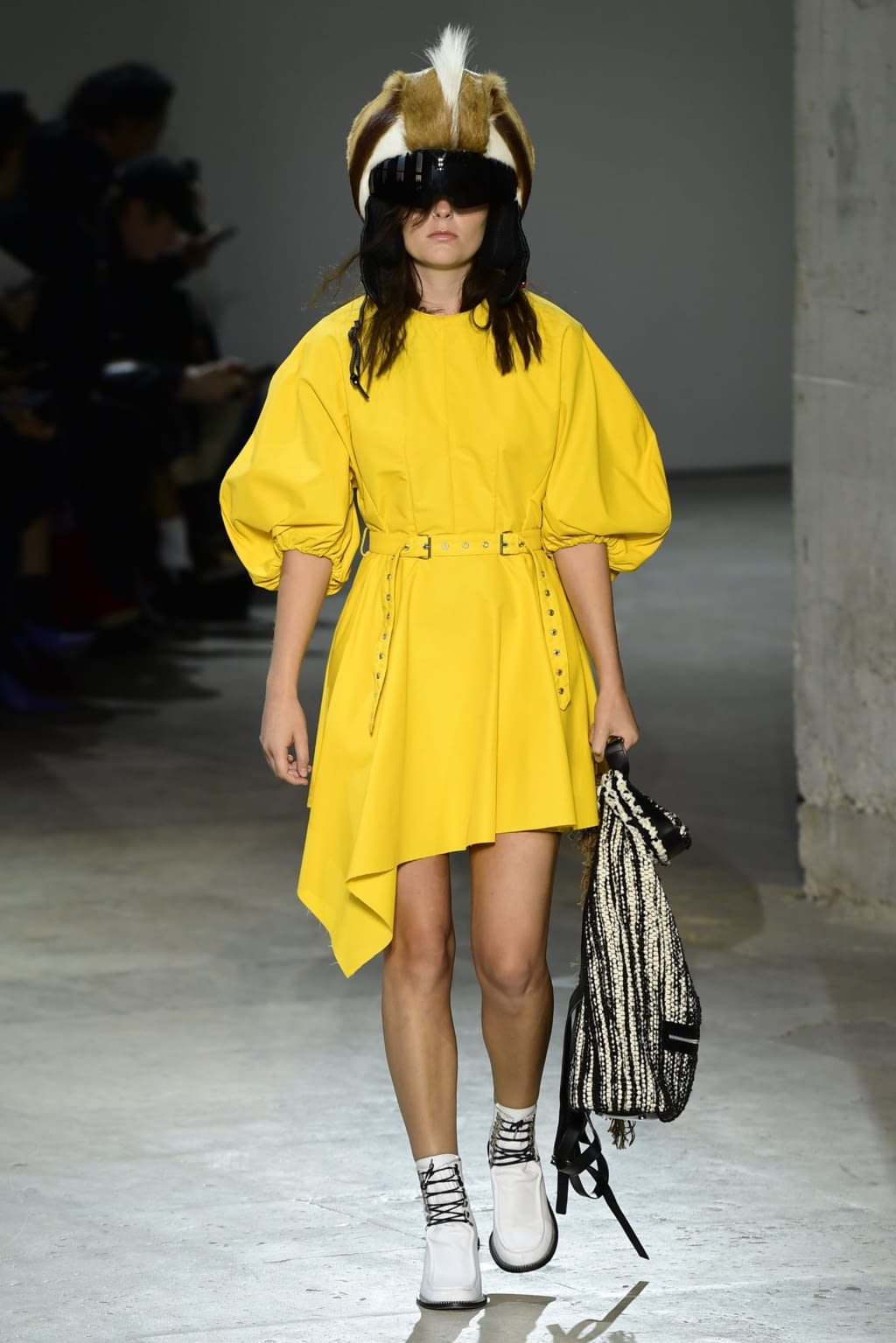 Fashion Week Paris Spring/Summer 2019 look 1 from the Marques' Almeida collection 女装