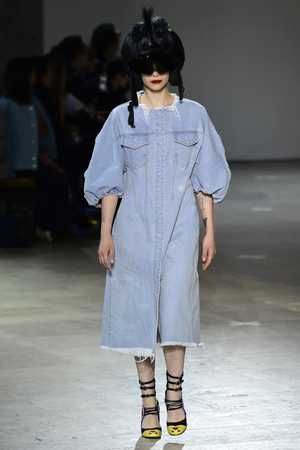 Fashion Week Paris Spring/Summer 2019 look 10 from the Marques' Almeida collection womenswear