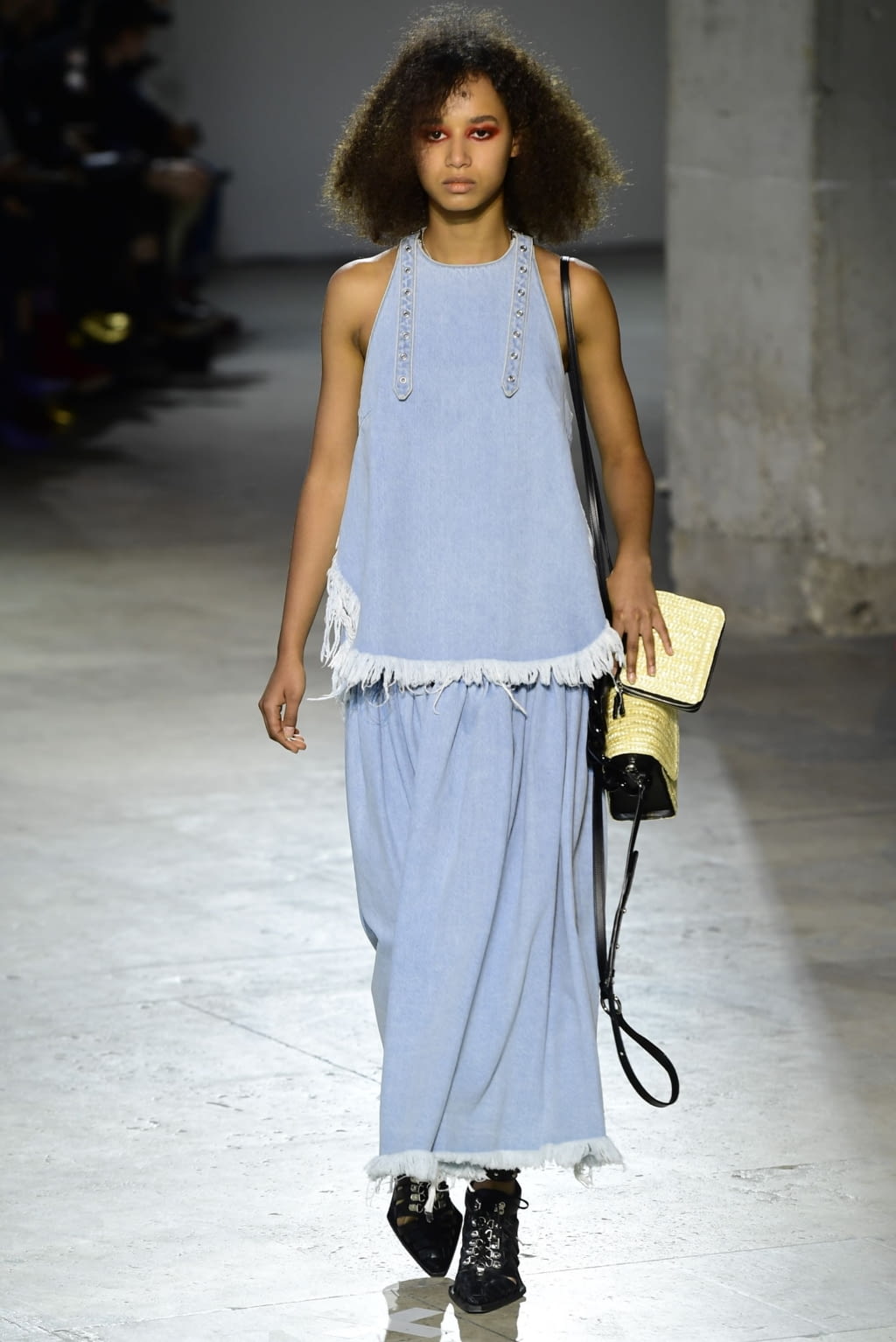 Fashion Week Paris Spring/Summer 2019 look 12 from the Marques' Almeida collection 女装