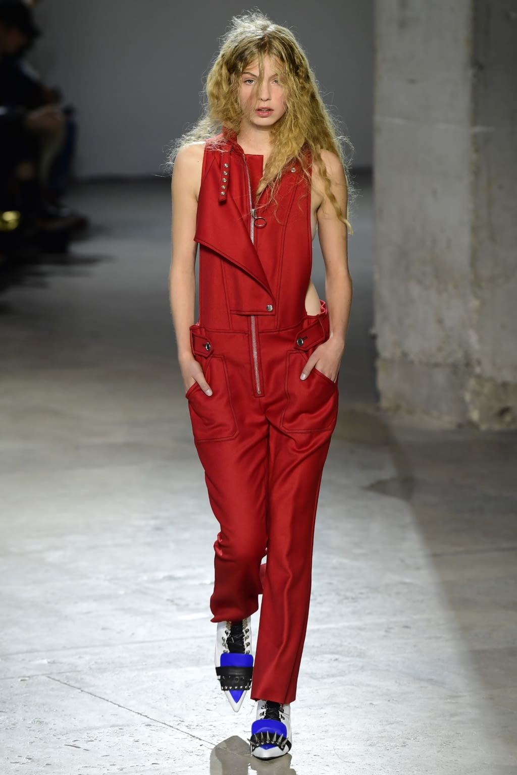 Fashion Week Paris Spring/Summer 2019 look 14 from the Marques' Almeida collection 女装